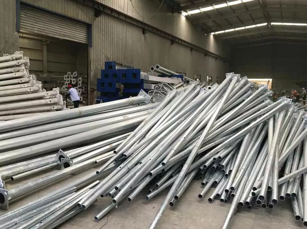 森發路燈生產現場